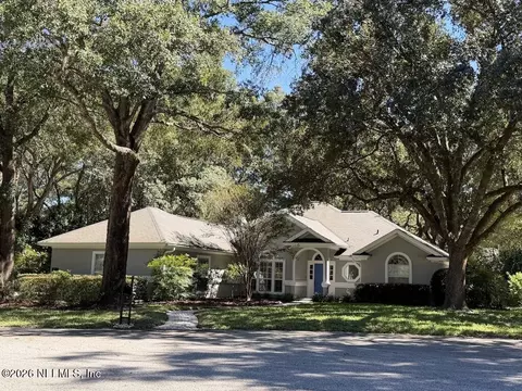 3647 Royal Troon Ct, Green Cove Springs, FL 32043