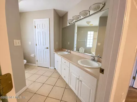 Bath - 613 Cedar Bough Ct, Saint Augustine, FL 32080 photo 2 of 11