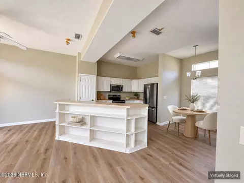 Kitchen - 613 Cedar Bough Ct, Saint Augustine, FL 32080 photo 8 of 9