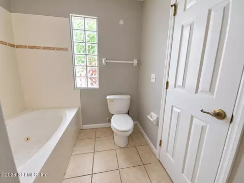 Bath - 613 Cedar Bough Ct, Saint Augustine, FL 32080 photo 4 of 11