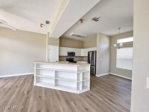 Kitchen - 613 Cedar Bough Ct, Saint Augustine, FL 32080 photo 6 of 9