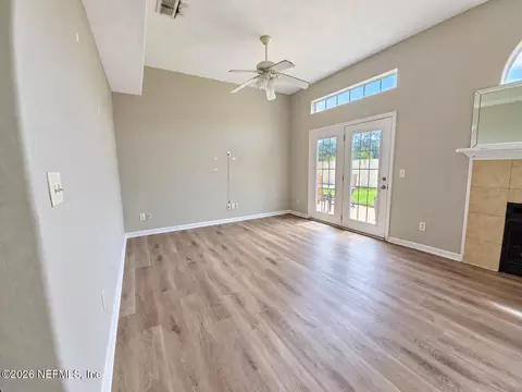 Living - 613 Cedar Bough Ct, Saint Augustine, FL 32080 photo 6 of 9