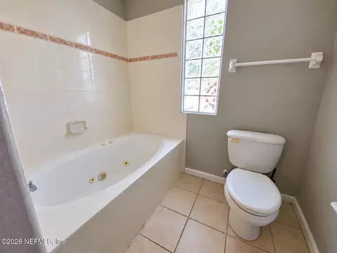 Bath - 613 Cedar Bough Ct, Saint Augustine, FL 32080 photo 3 of 11