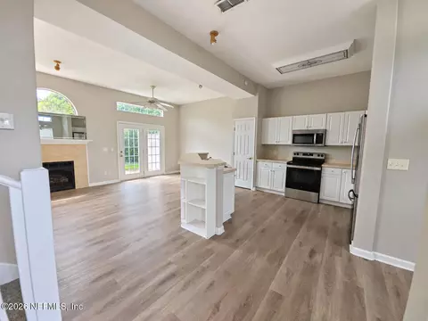 Living - 613 Cedar Bough Ct, Saint Augustine, FL 32080 photo 1 of 9