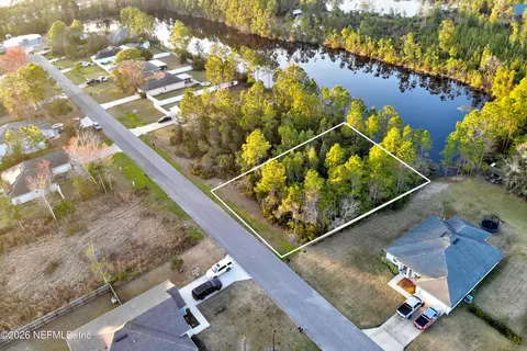 312 Crystal Lake Dr, Saint Augustine, FL 32084 photo 4