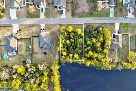 312 Crystal Lake Dr, Saint Augustine, FL 32084 photo 3