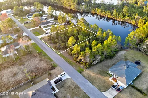 316 Crystal Lake Dr, Saint Augustine, FL 32084 photo 4