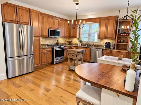 Kitchen - 132 Marine St, Saint Augustine, FL 32084 photo 2 of 6