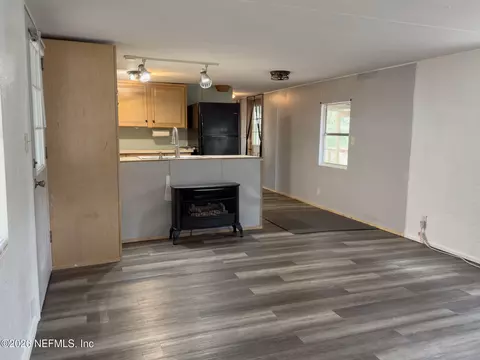203 Pond Cir, Interlachen, FL 32148 photo 22