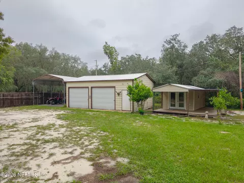 203 Pond Cir, Interlachen, FL 32148 photo 3