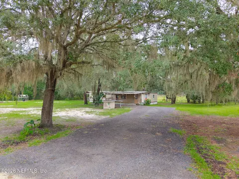 203 Pond Cir, Interlachen, FL 32148 photo 18