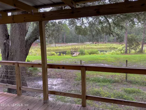 203 Pond Cir, Interlachen, FL 32148 photo 31