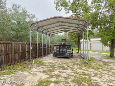 203 Pond Cir, Interlachen, FL 32148 photo 17