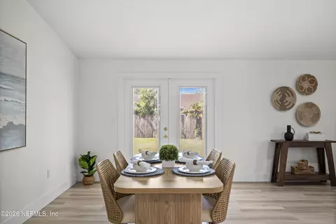 Dining - 3164 Bee St E, Orange Park, FL 32065 photo 6 of 8