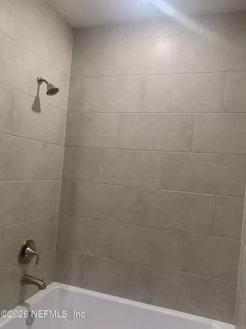 Bath - 302 Murphys Dr, Saint Johns, FL 32259 photo 1 of 3