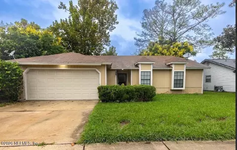 8439 Everest Dr, Jacksonville, FL 32244