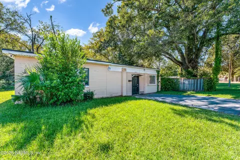 2470 Vernon St, Jacksonville, FL 32209