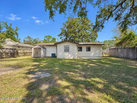 Exterior - 7446 Centauri Rd, Jacksonville, FL 32210 photo 4 of 5