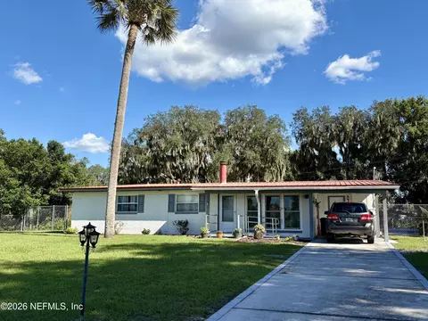 166 River Dr, East Palatka, FL 32131