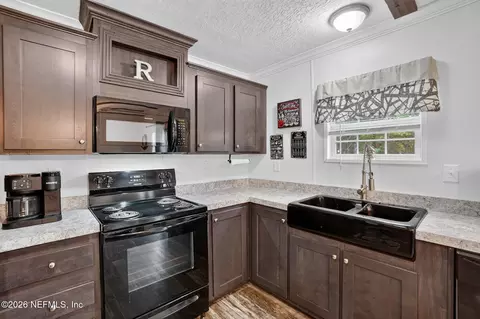 Kitchen - 87082 Haven Rd, Yulee, FL 32097 photo 3 of 4