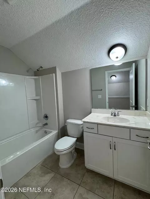 Bath - 247 Daydream Ave, Yulee, FL 32097 photo 1 of 3
