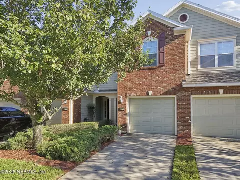 6975 Roundleaf Dr, Jacksonville, FL 32258