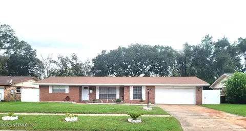 5081 Winchester Dr S, Jacksonville, FL 32217