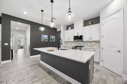 Kitchen - 85300 Sandy Ridge Loop, Yulee, FL 32097 photo 4 of 5