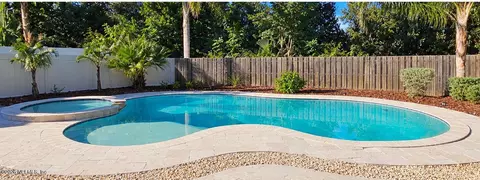Exterior - 1237 Greenridge Rd, Jacksonville, FL 32207 photo 10 of 10