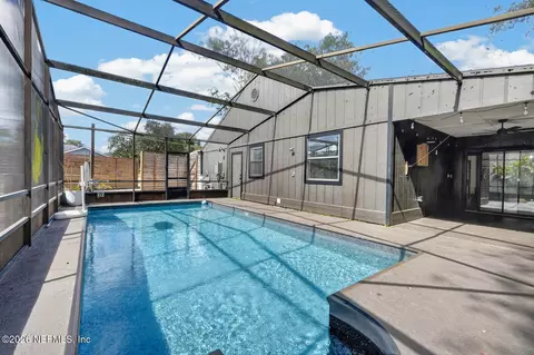 Exterior - 821 Queen Rd, Saint Augustine, FL 32086 photo 9 of 16