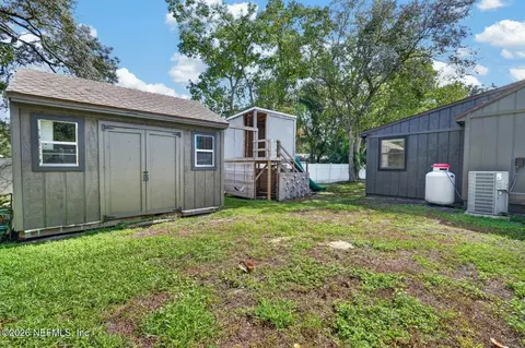 Exterior - 821 Queen Rd, Saint Augustine, FL 32086 photo 15 of 16