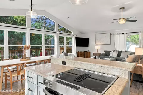 Kitchen - 152 Manresa Rd, Saint Augustine, FL 32084 photo 7 of 12