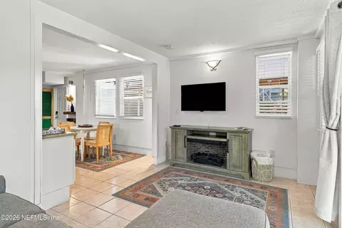 Living - 152 Manresa Rd, Saint Augustine, FL 32084 photo 3 of 3