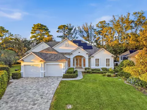 279 Barony Dr, Jacksonville, FL 32225