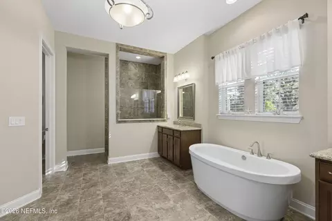 Bath - 2852 Oakgrove Ave, Saint Augustine, FL 32092 photo 3 of 3