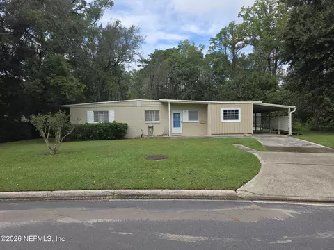 8815 Macarthur Ct S, Jacksonville, FL 32216