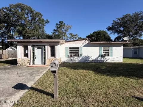 9813 Buncome Rd, Jacksonville, FL 32246