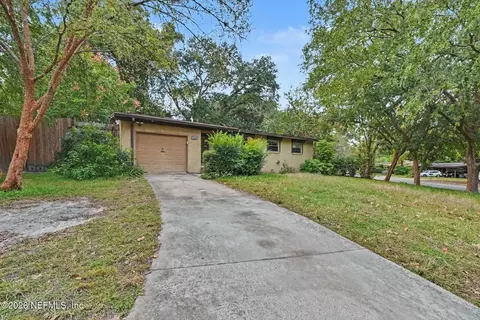 2104 Limoges Dr E, Jacksonville, FL 32210