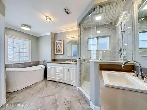 Bath - 1613 Chaffee Rd S, Jacksonville, FL 32221 photo 2 of 7
