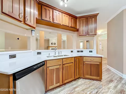 Kitchen - 1613 Chaffee Rd S, Jacksonville, FL 32221 photo 3 of 4