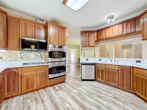 Kitchen - 1613 Chaffee Rd S, Jacksonville, FL 32221 photo 2 of 4