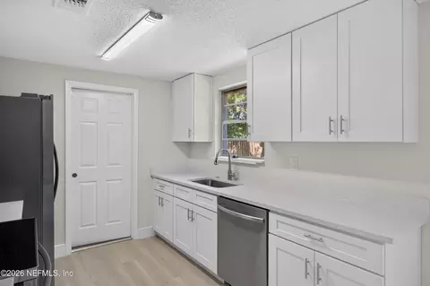 Kitchen - 2762 Sharpes Ct, Orange Park, FL 32065 photo 3 of 3