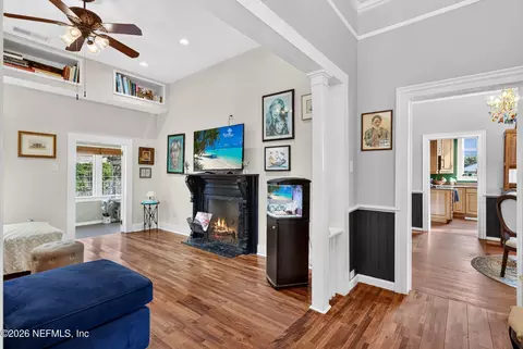 Entry Way - 15 Myrtle Ave, Saint Augustine, FL 32084 photo 2 of 2