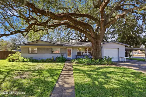 5504 Sabena Rd, Jacksonville, FL 32207