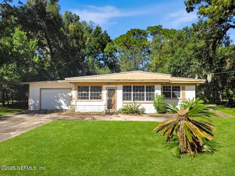 3135 Hickorynut St, Jacksonville, FL 32208
