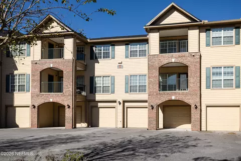 7800 Point Meadows Dr #1136, Jacksonville, FL 32256