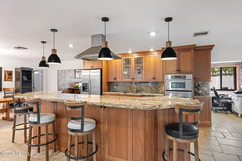 174 Bayberry Cir, Jupiter, FL 33458