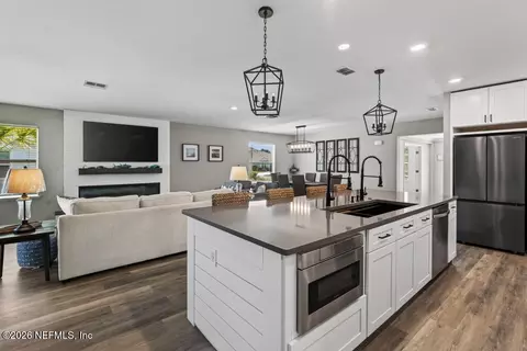 Kitchen - 897 Ocean Jasper Dr, Saint Augustine Beach, FL 32086 photo 14 of 17