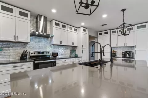 Kitchen - 897 Ocean Jasper Dr, Saint Augustine Beach, FL 32086 photo 5 of 17