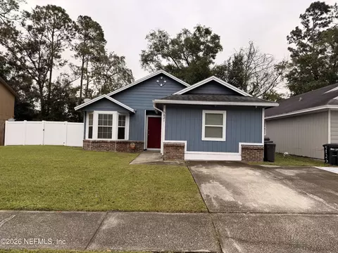 5821 Liska Dr, Jacksonville, FL 32244